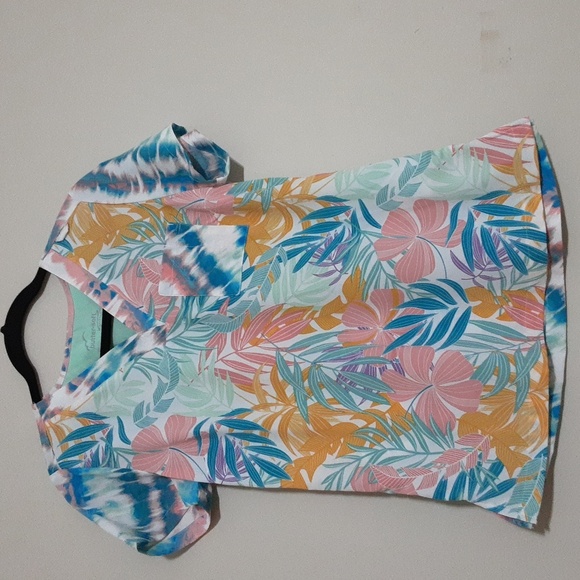 Butter Soft Scrub Medical Professional Floral and Abstract Patterned Bundle 4 - Picture 2 of 13